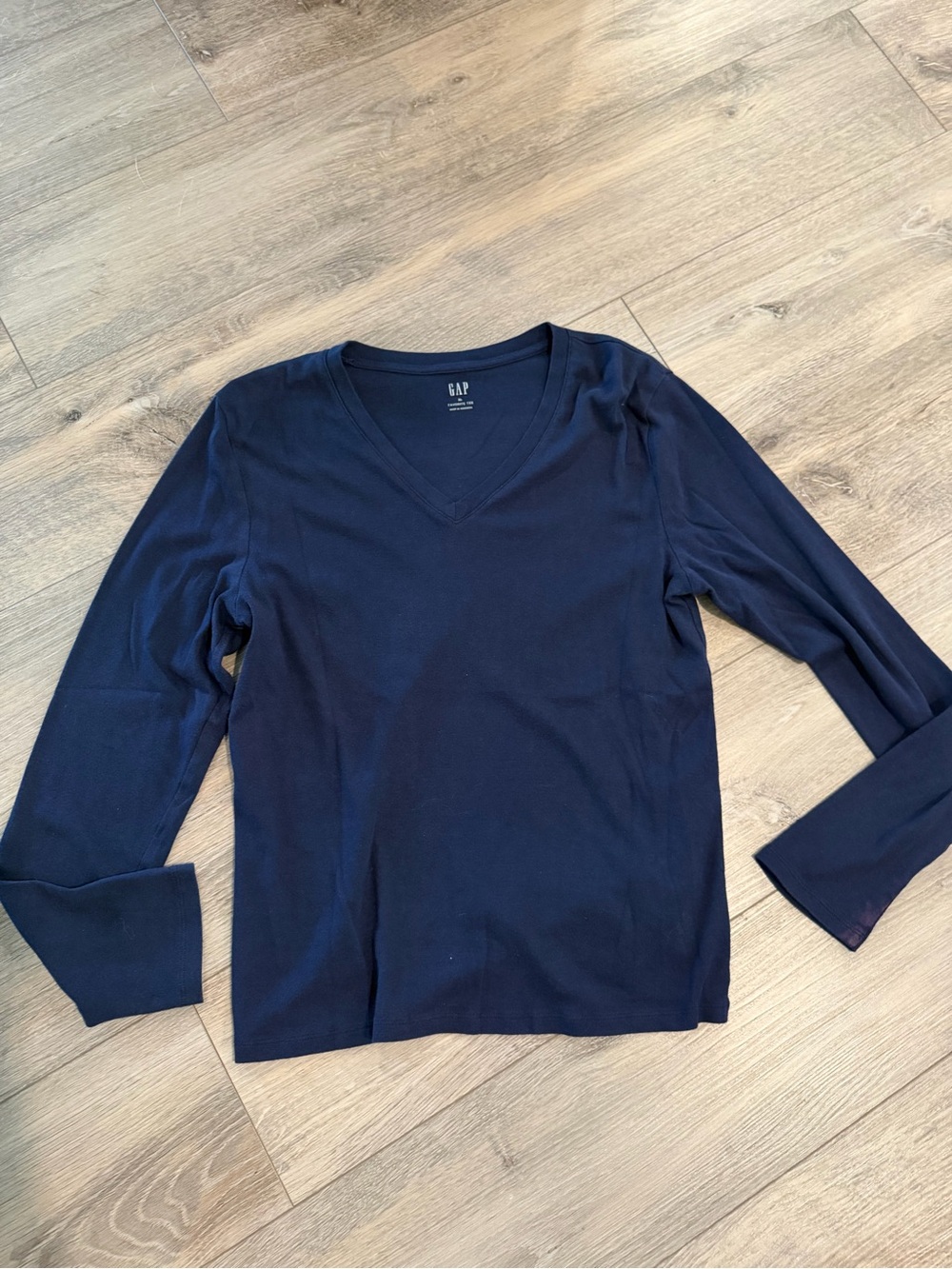 GAP Navy V-Neck Favorite Tee